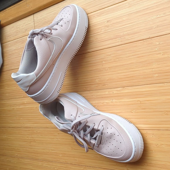 Nike Shoes - Nike Air Force One AF-1